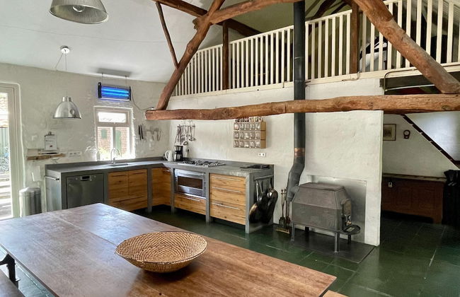 Spacious Farmhouse near Forest in Stramproy - Foto 3