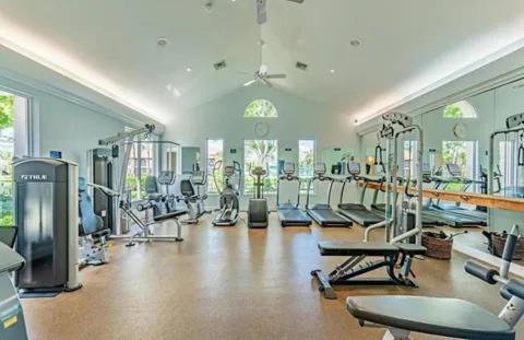 Spacious Naples Lakefront Pool Home Minutes from Downtown! - Foto 17