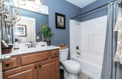 World Cup Stay Near Six Flags & Downtown - Foto 10