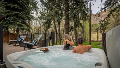 Serene Riverside Retreat with Sauna, Hot Tub, Fire Pit by Forest & Peak Retreats - Photo 5