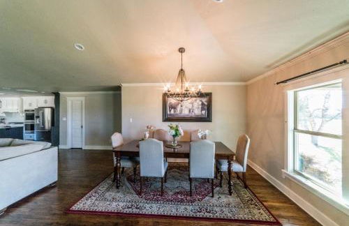 Queen and Duke Cottage - Photo 9