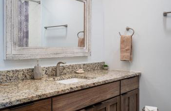 Red Drive at the Elegant Grand Traverse Commons - Foto 26