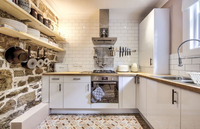 Maya's Glasgow Holiday Homes - Photo 17