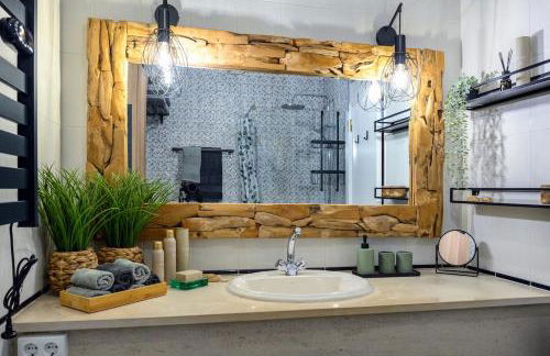 Charming Meets Modern Comfort - T2 Apartment - Foto 2