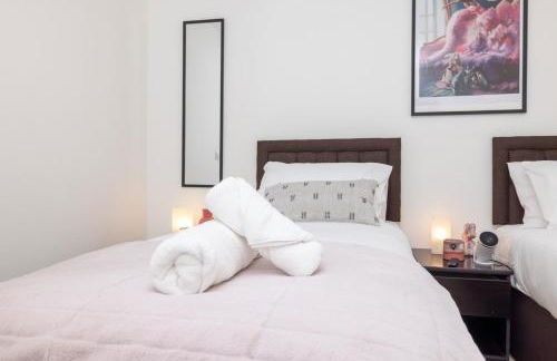 Cosy, modern high rise with views! 2 bedroom - Foto 19