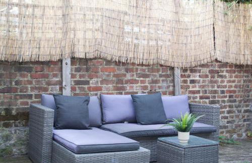 Stylish 2-Bed Garden Flat, 5 Mins to Brixton - Photo 43