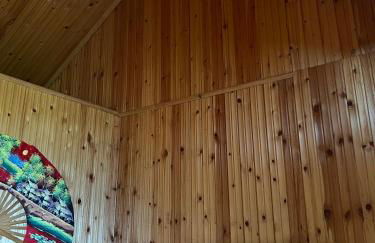 Traditional Wooden Apartment - Photo 13