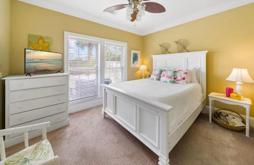 Summer Special, Lux 4BR House Sleeps 12, Pool, Elevator, King bed - Foto 8