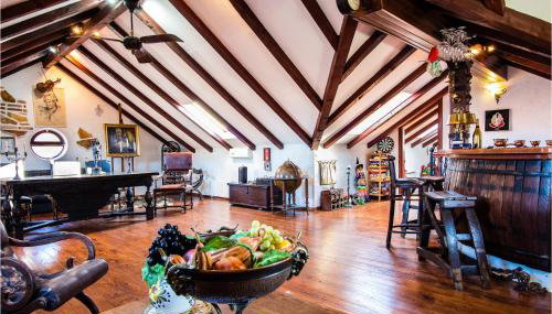 7 Bedroom Gorgeous Home In Grabovac - Foto 5