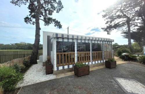 Mobil-home moderne avec piscine couverte, proche mer, 6 pers, animaux admis - FR-1-777-25 - Foto 2