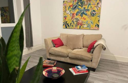 Stunning and Spacious 2bed flat in central Woking - Foto 24