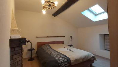 Maison cosy en pierre parking centre - Photo 3