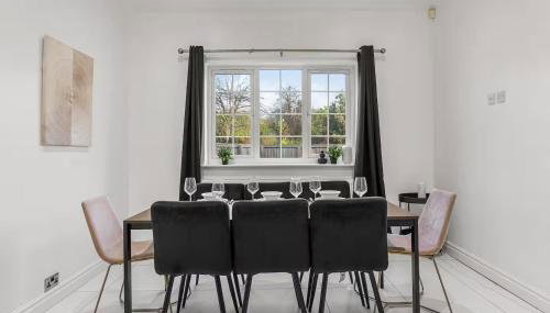 Perfect Booking 4 Bed Home in Cheltenham - Foto 5