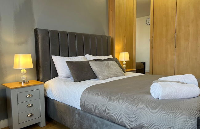 1 Bed Flat - Sleeps 4 - Parking - Wifi - Foto 1