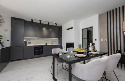 Luxury Lake-View Villa Karmen with Heated Pool, Private Spa & Sunset Terrace - Foto 74