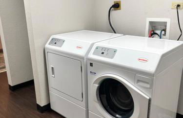 NEW! Marriott Slope View Ski in Ski out Luxury Studio Sleeps 4 Full kitchen, Amenities & Fee Parking - Foto 43