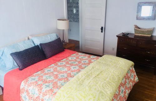 Sunny & Open 2 Bdrm - Close to Stowe Village, Shopping, Mtn Views! - Foto 5