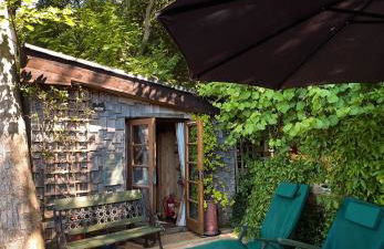 Tree-Tops Treehouse Eco Retreat - Photo 28