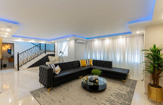 Unique & Spacious 2bdrs Luxury Condo - Foto 1