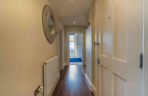 Beautiful Beach side Apartment - Foto 24