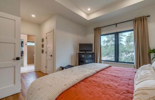 Chic Burnet Home on Lake Buchanan with 2 Fireplaces! - Foto 24