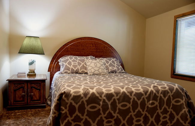 Gateway Inn - Photo 26