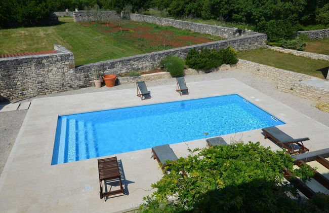 Majestic Rustical Kanfanar Villa With Pool - Foto 39