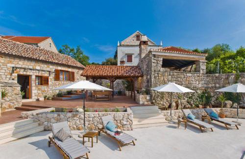Villa Kate -with private pool and BBQ - Foto 1