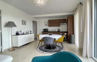 BELLA CRUZ 66 m2 prestations premium, wifi, balcon, parking avec borne de recharge électrique, plage Prieuré, Commerces - Foto 8