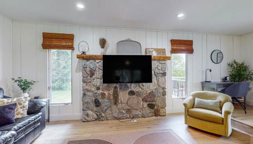 Minutes from it All - Foto 5