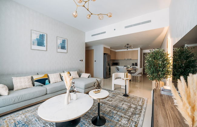 New! Luxurious Stay Dubai Creek Balcony & View - Photo 14