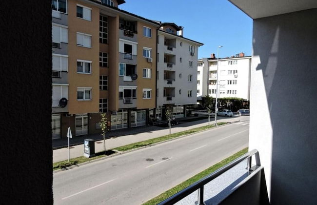 Apartman 1 Lux S V Istocno Sarajevo Lukavica Hilandarska Centar - Foto 22