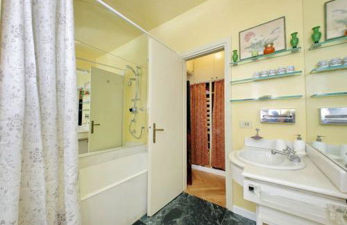 Pantheon Apartment with private terrace - Photo 36