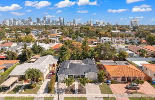 Casa la Miami - Central location Villa with Pool & Gym - Photo 21