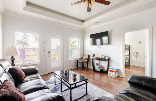 Welcome To Sarenity a 3Bd 2Bth home in Crystal Beach, Tx - Foto 1