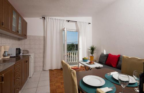 Marina's Apartments - Photo 5