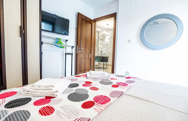 Modern apt Close to Znjan Beach, With big Terrace - Photo 6