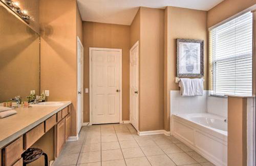 Kissimmee Family Home w/ Pool: 6 Mi to Theme Parks - Foto 14