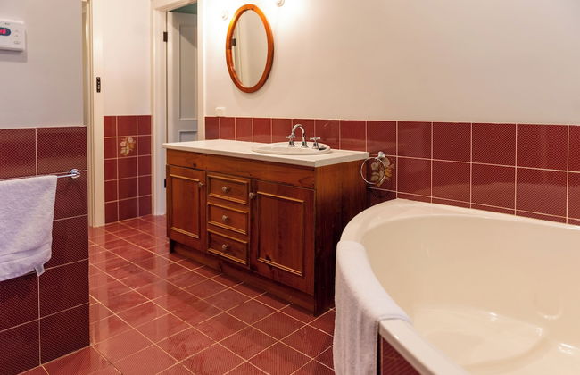 Furche Barossa Vineyard & Fireplace - Photo 17