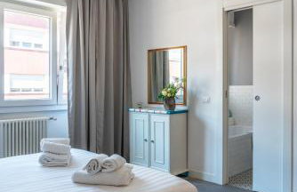 Trastevere Station Apartment View - Photo 3