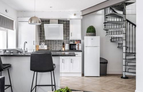 Modern unique duplex apartment in town centre - Foto 7