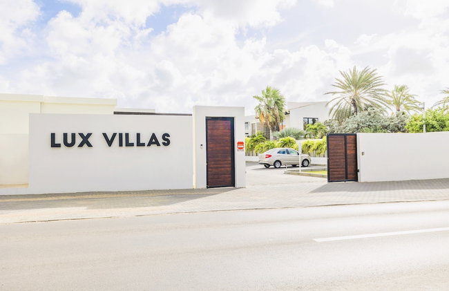 LUX Villas by Bocobay - Photo 21