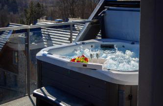 Kras-Resort Apartament 301 i 303 z widokiem na góry, prywatnym jacuzzi na tarasie i sauną - Foto 1