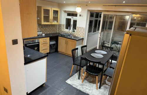 Cosy 5 Bedroom Central Birmingham - Photo 21