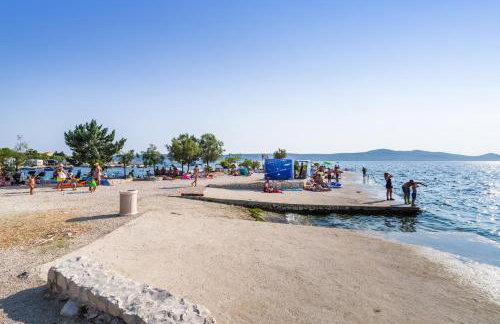 Family friendly house with a swimming pool Gornje Rastane, Biograd - 24616 - Foto 5