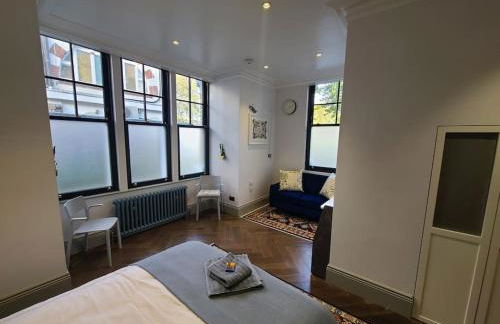 New Boutique Ground Floor Apartment - Photo 34