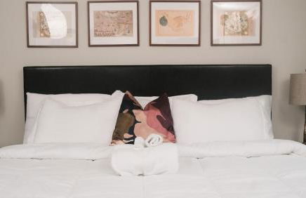 King Bed & Fenced Yard - Floyd's Freedom- Book Now! - Foto 16