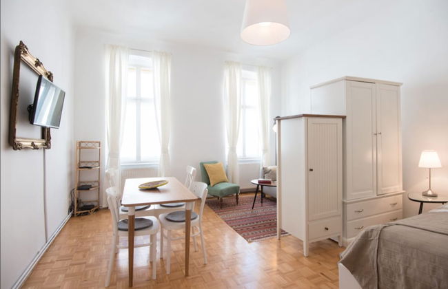 Green and Quiet Apartment near Center - Foto 5