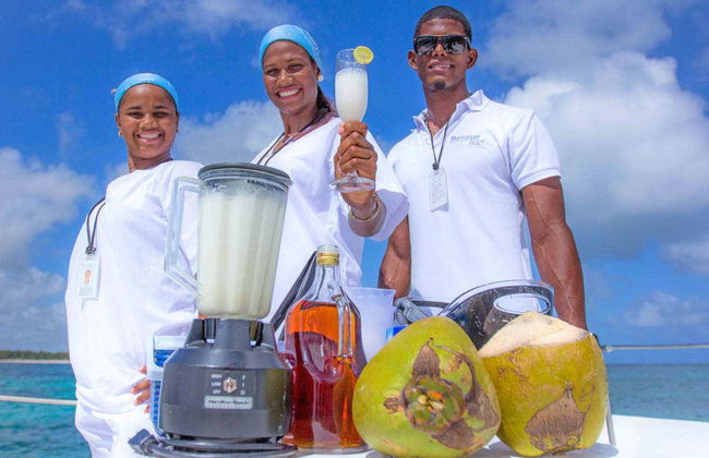 Paseo en barco y snorkel en Marinarium - Foto 8