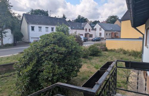 Spacious and Luminous Apartment in a Bungalow - Foto 33